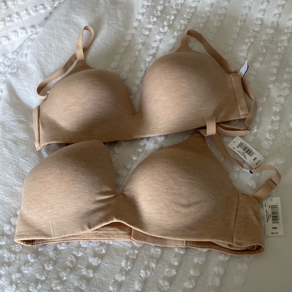 NWT Gap breathe wireless bras in light tan/nude color - Picture 1 of 4